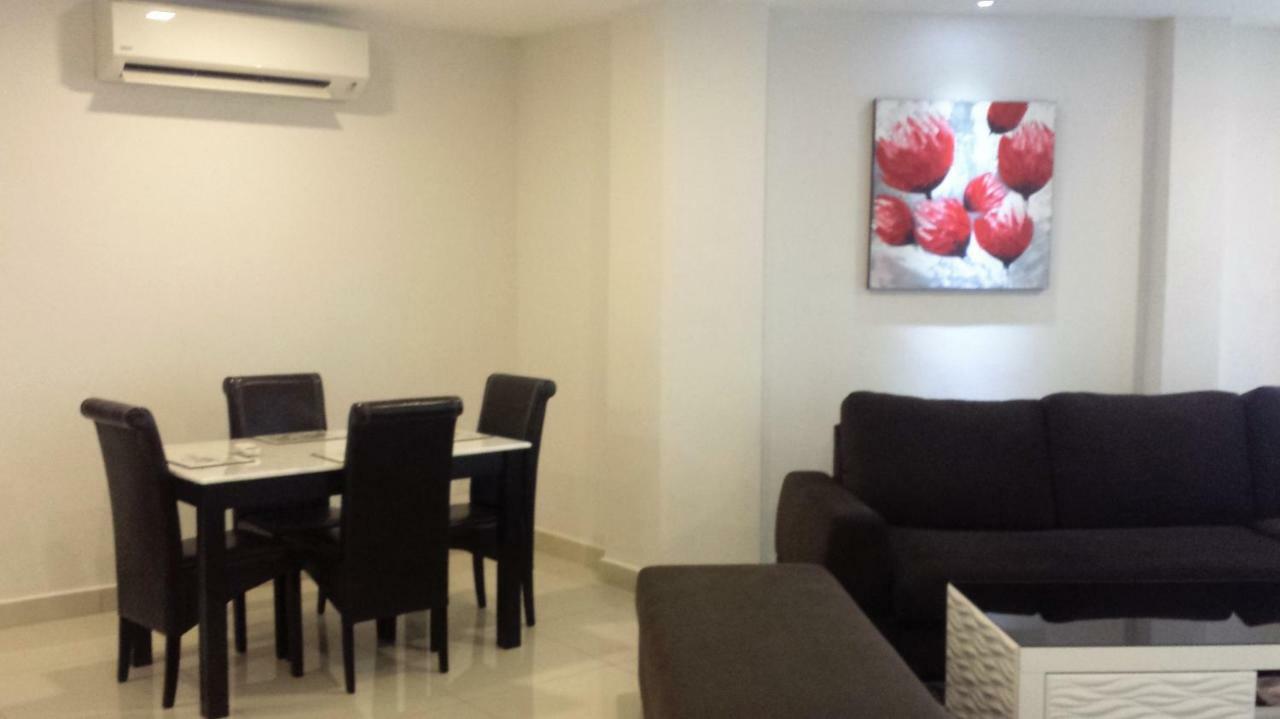 Cherloft@Samsuria Beach Residences Kampung Sungai Ular Extérieur photo