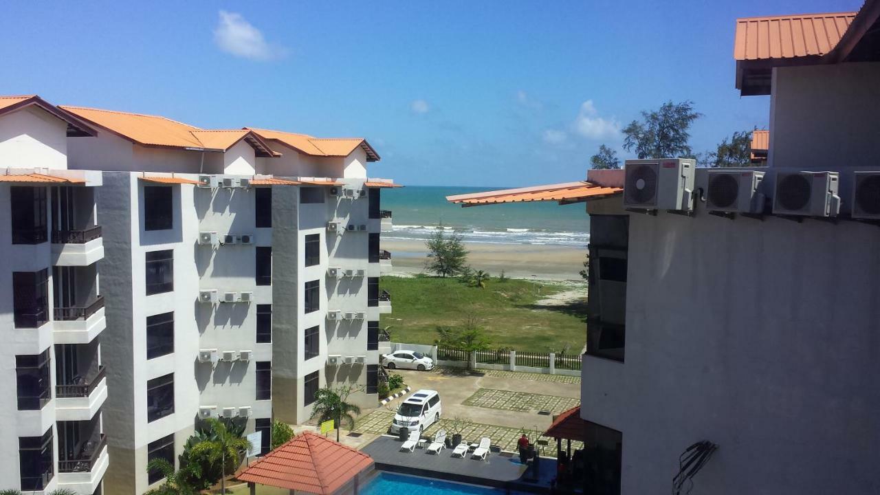 Cherloft@Samsuria Beach Residences Kampung Sungai Ular Extérieur photo